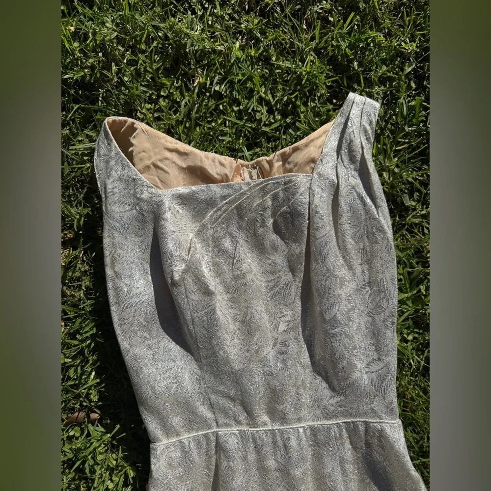 60s Vintage Lilli Diamond Silver Brocade Wiggle Dress Xs - Picture 2 of 8